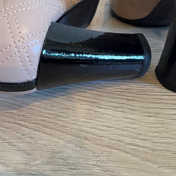 Stuart Weitzman Quilted Tan and Black Heels - Picture 5 of 8